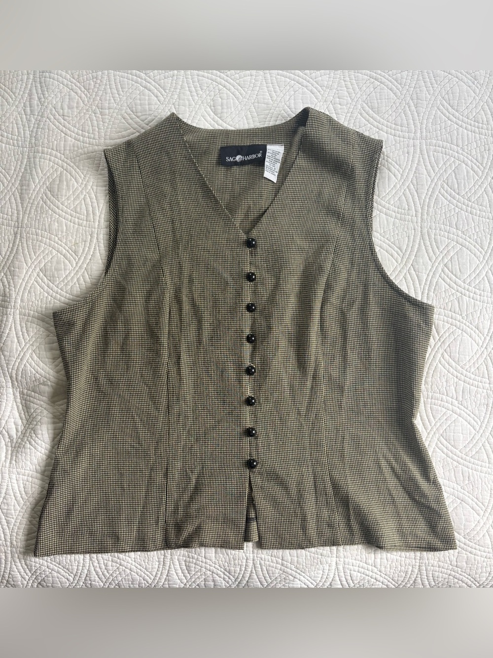Sag Harbor Olive-Tone Houndstooth Sleeveless Button-Front Top